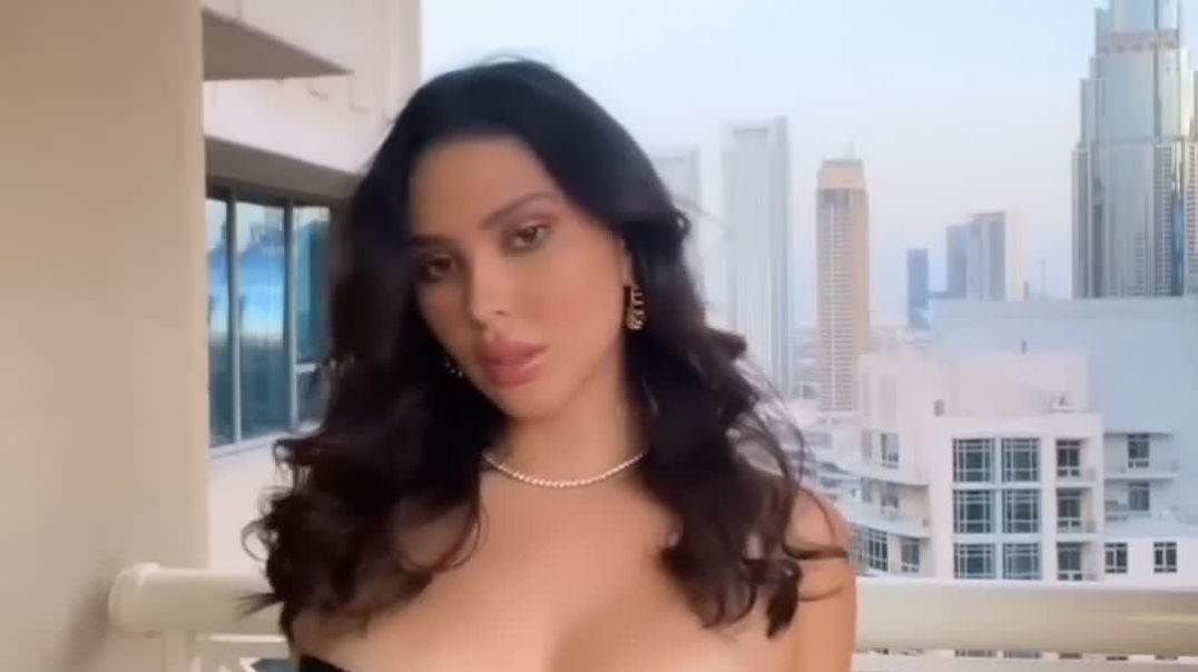 Meet Ana Paula Saenz | Mexican sensational Model Instagram Star Biography