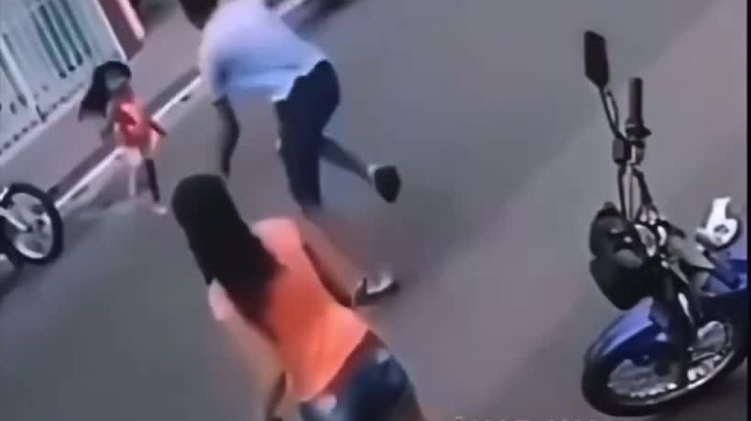 ⁣What a save of a life
