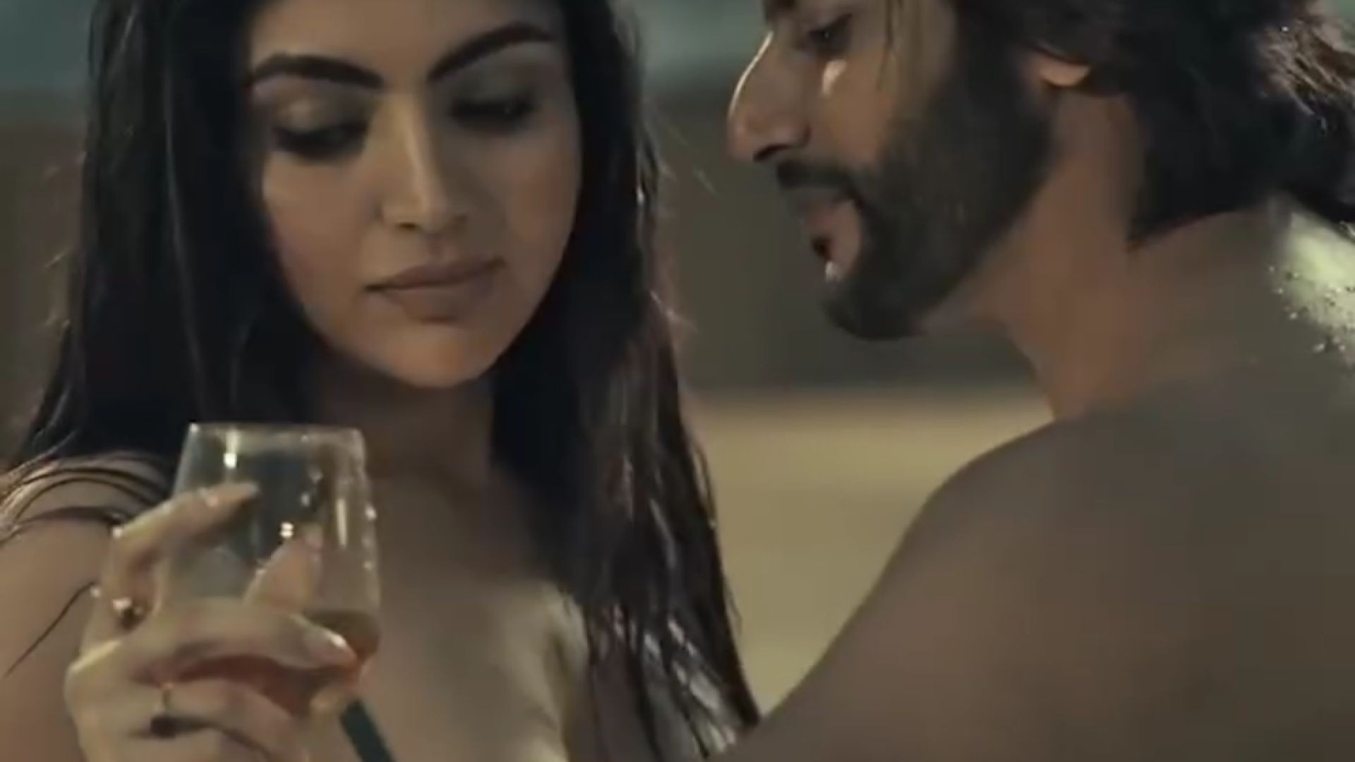 ⁣Watch Web Series Video | Swimming Pool Mein Kiya Fun